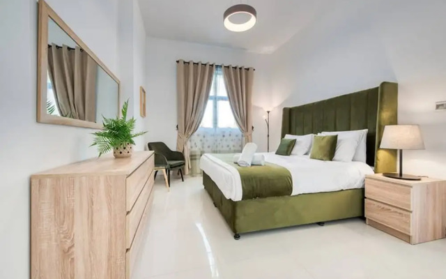 Dezire Beautiful Spacious Brand New With Balcony