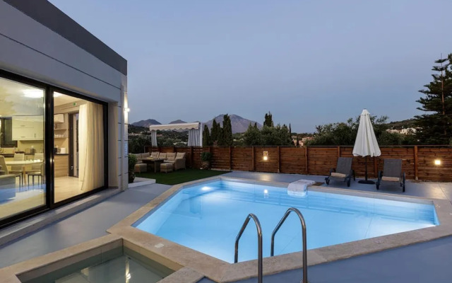Villa Chnaris - Private Pool and Sauna
