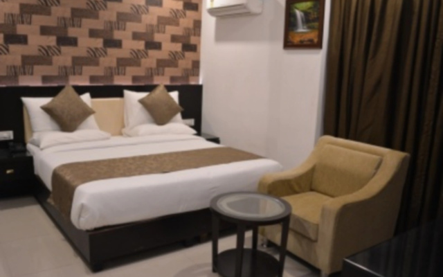 The City Grand Hotel