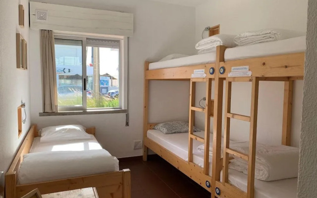 Wax Hostel & Apts