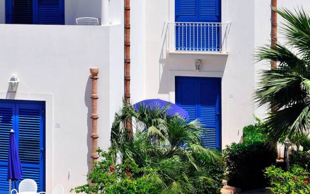 Отель Cala La Luna Resort Италия, Эгадские острова - отзывы, цены и фото номеров - забронировать отель Cala La Luna Resort онлайн вид на фасад