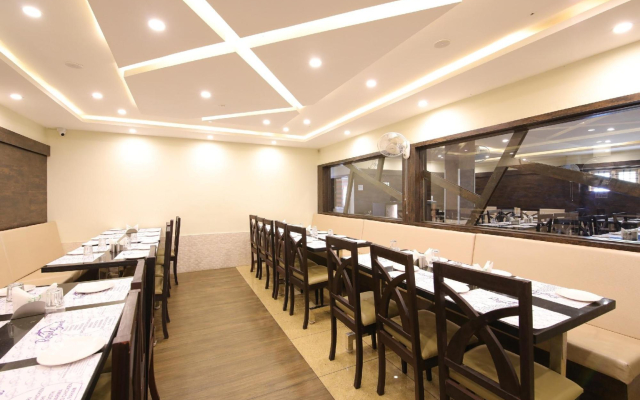 Royal Sand by OYO Rooms