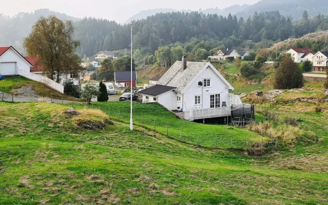 6 Person Holiday Home in Frekhaug