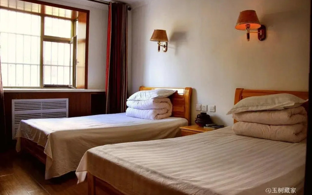 Xining Yushu Zangjia Hostel
