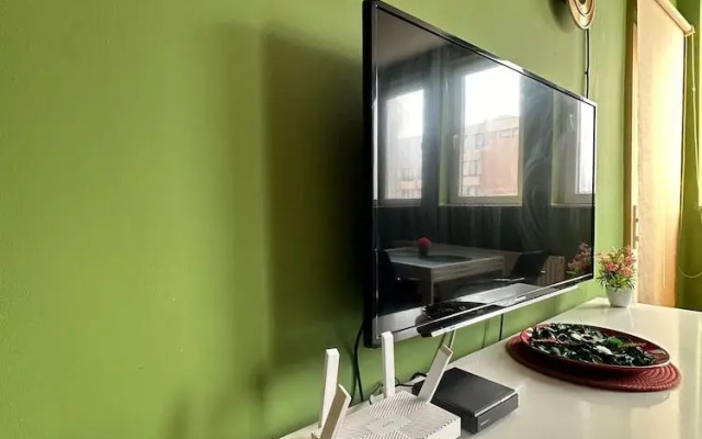 Yellow Moon Hostel&Apartment