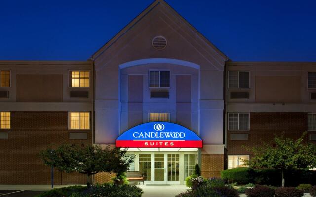 Отель Candlewood Suites Columbus Airport США, Гаханна - отзывы, цены и фото номеров - забронировать отель Candlewood Suites Columbus Airport онлайн вид на фасад