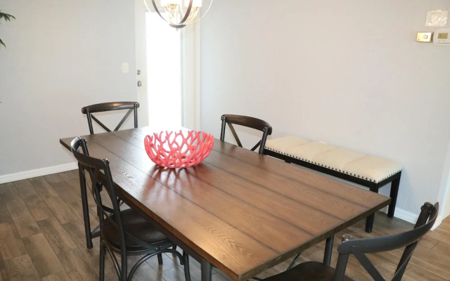 Jamaica Royale - T53 - 2 Br Condo