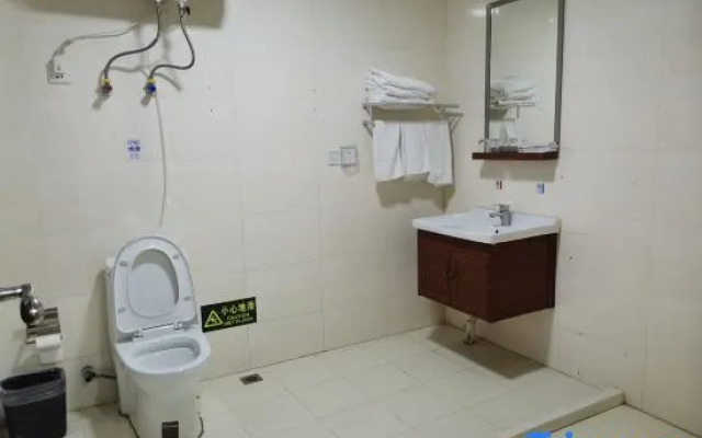 Yizhong Hotel