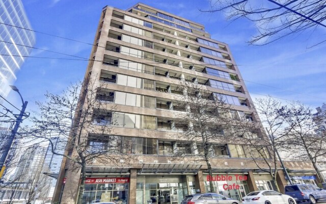 Отель Best Location Yaletown Luxury Suites Канада, Ванкувер - отзывы, цены и фото номеров - забронировать отель Best Location Yaletown Luxury Suites онлайн вид на фасад