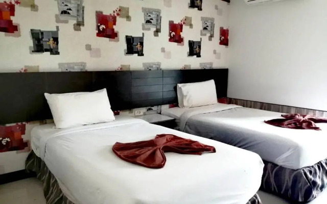 Grand Pruksa Siri Apartment