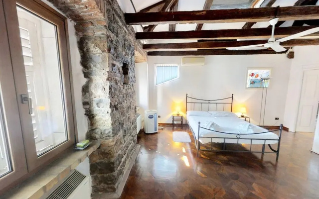 TriesteVillas Brand new attic - Old Town