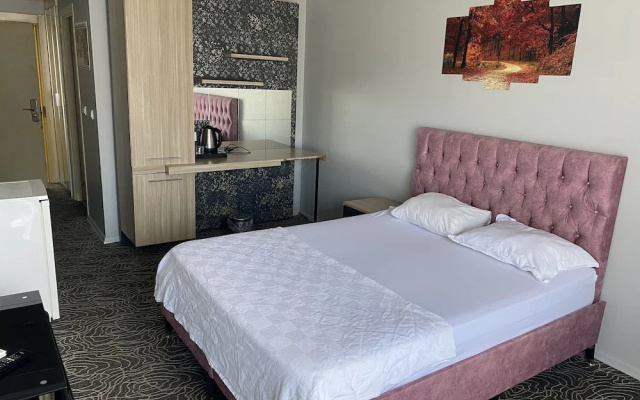 Pin Suites