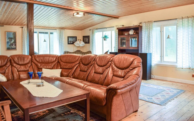 Nice Home in Borgholm With 5 Bedrooms and Wifi