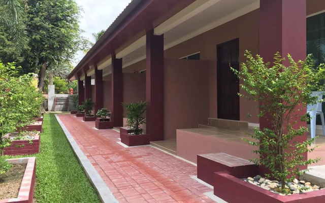 Dee Village Langkawi Chalet In Langkawi Malaysia From 22 Photos Reviews Zenhotels Com
