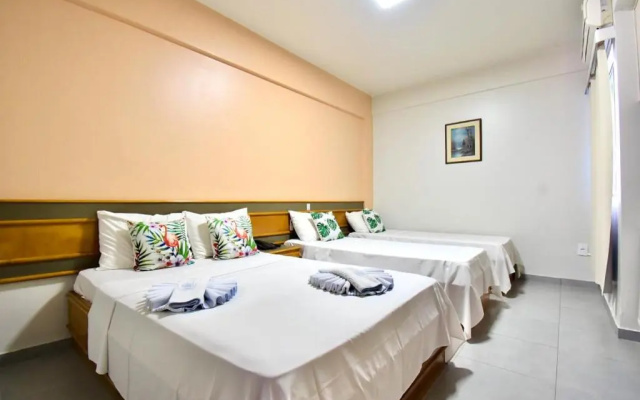 Hotel Lawrence