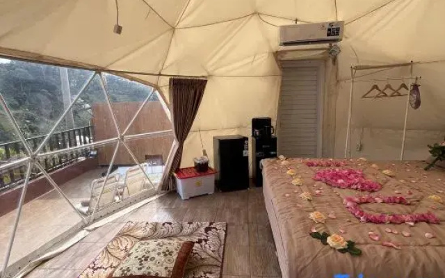 Oasis inn Glamping