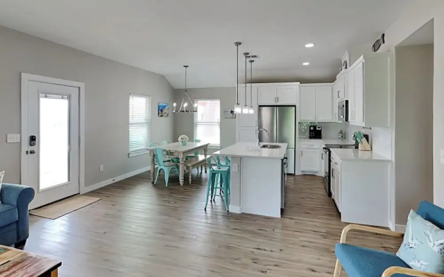 The Blue Heron by Silver Sands Vacation Rentals