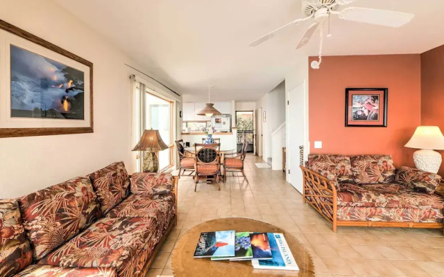 Oceanfront Kailua-kona Townhome w/ Pool & Views!