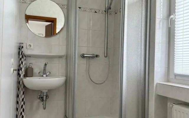 Modern Apartment With 2 Bathrooms in Lirstal