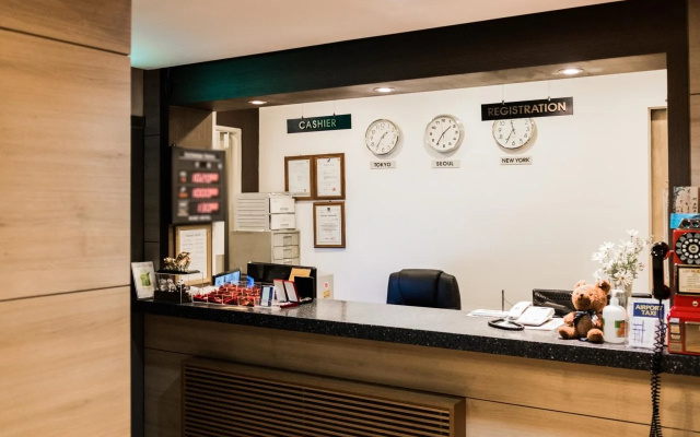 M.BIZ Hotel