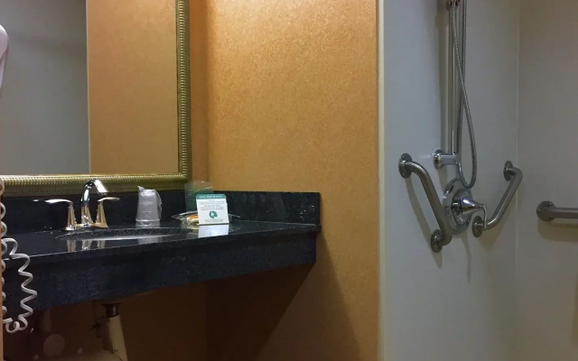 Holiday Inn Winchester Se-Historic Gateway by IHG