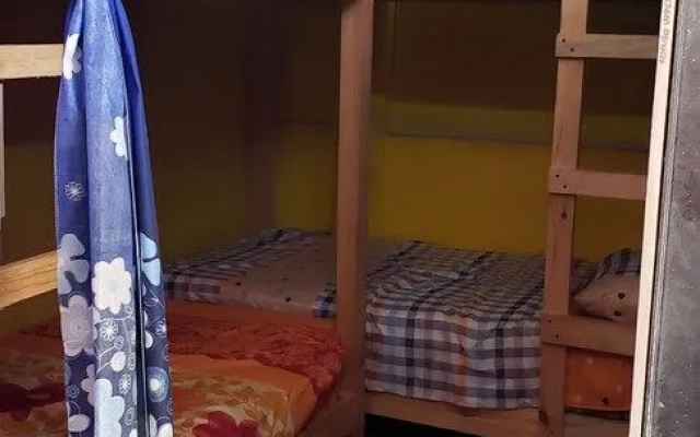 Surfing Hostal - Hostel