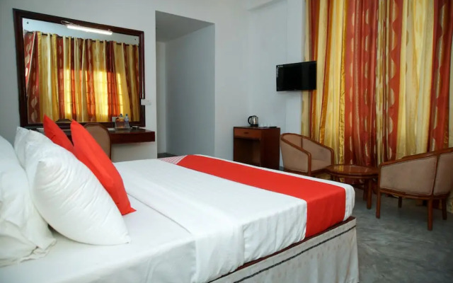 OYO 352 Sea Breeze Hotel