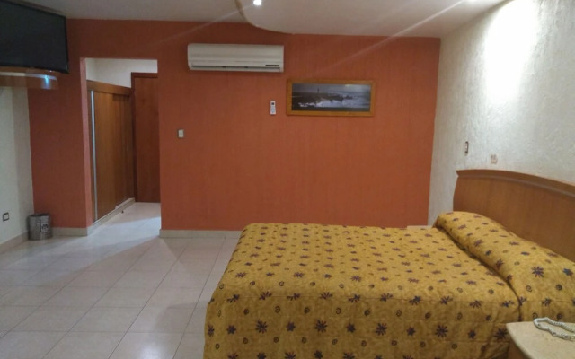 Hotel Jimenez Plaza