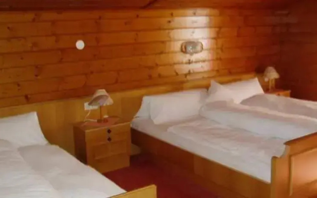 ApartBabsi