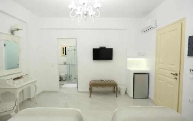 The White Suites