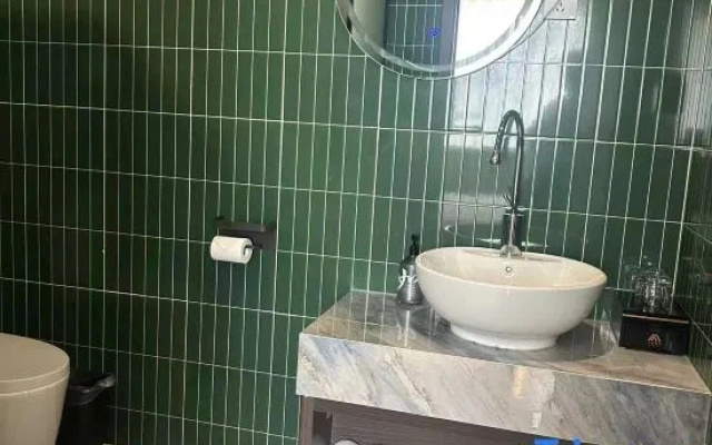 Aifeel Hotel (Qingdao Shibei District Beiling Subway Station)