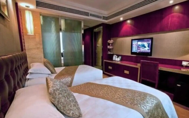 Tieliu Business Hotel