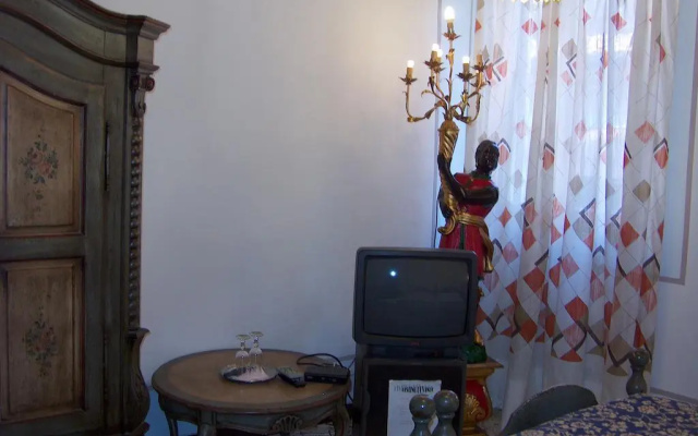 B & B Privacy
