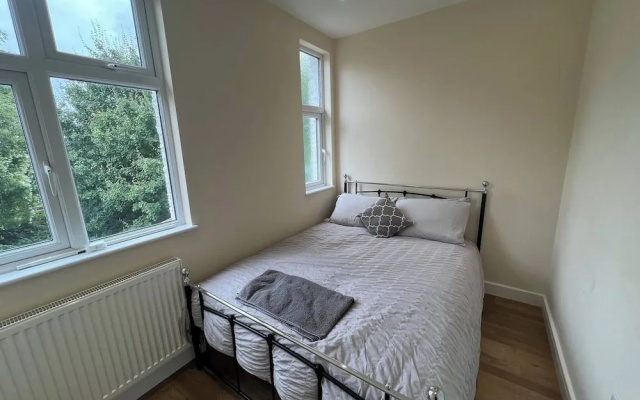 Stunning South Croydon Apartment - Relax in Style
