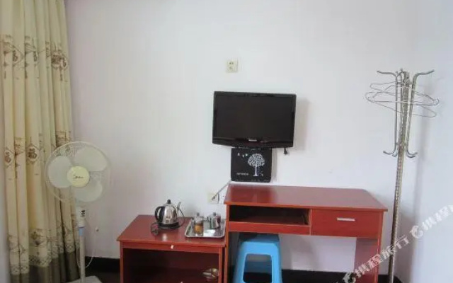 Sanhua Hostel