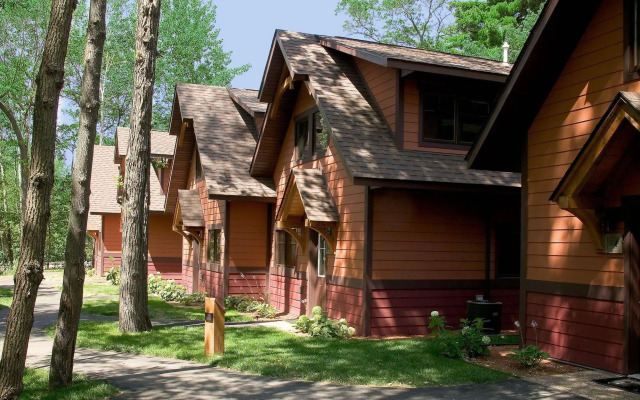 Отель Good Ol' Days Resort США, Ниссуа - отзывы, цены и фото номеров - забронировать отель Good Ol' Days Resort онлайн вид на фасад