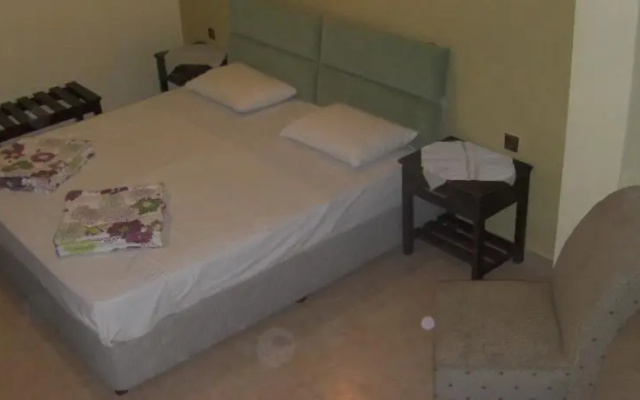 Family House Apartments