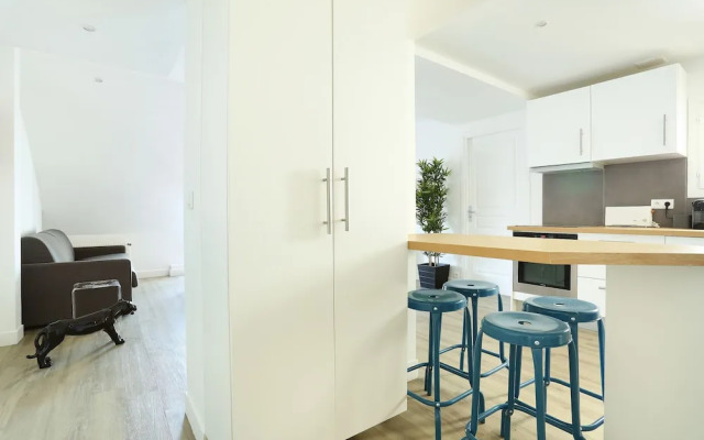 Apartment Ponthieu - Champs Elysées