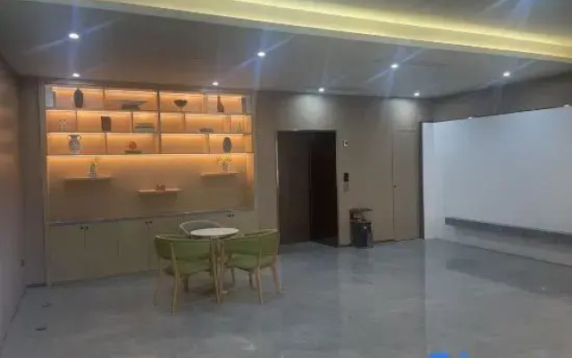 Ouyue Mingting Hotel