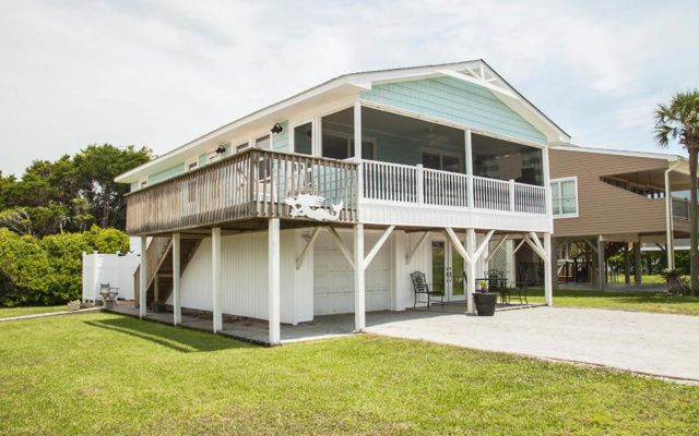 Sunkissed 2 by Oak Island Accommodations