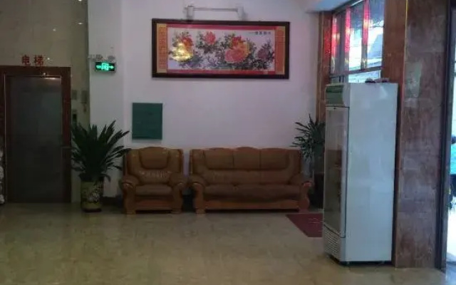 Du'an Zhongrui Convenience Hotel