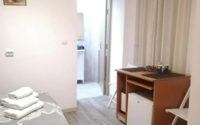 Studio Piata Amzei 1 (8 E)