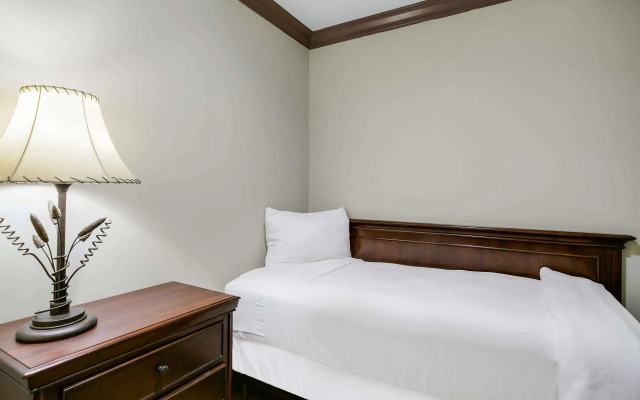 Water Street Hotel & Marina, an Ascend Collection Hotel