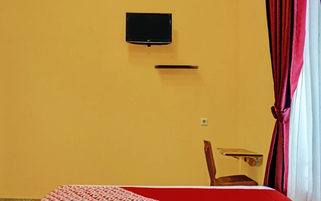 OYO 92293  Pahala Syariah Residence