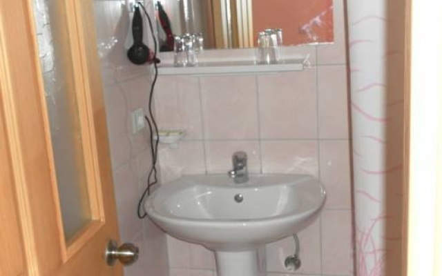 Seckin Hotel