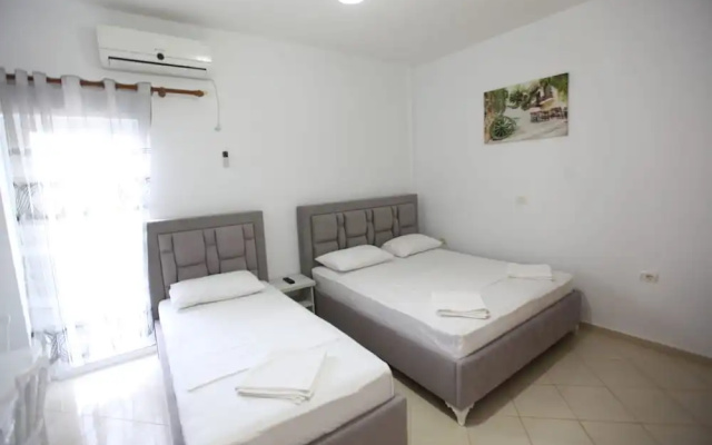 Joni Apartments