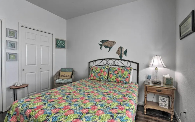 Bayfront Fishing Pier: Galveston Island Home!