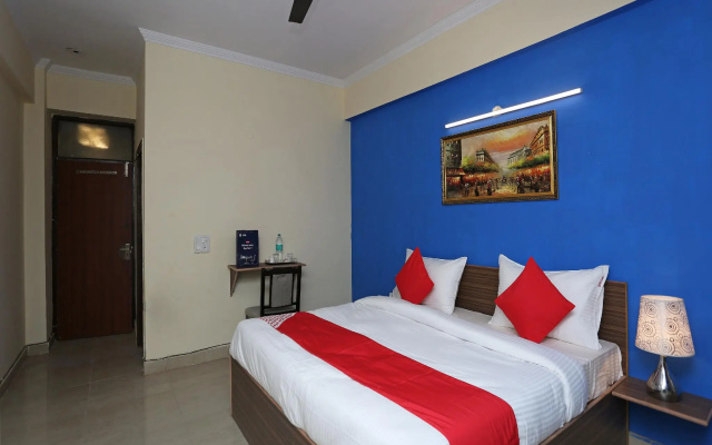 OYO 13278 Hotel Mohan Regency