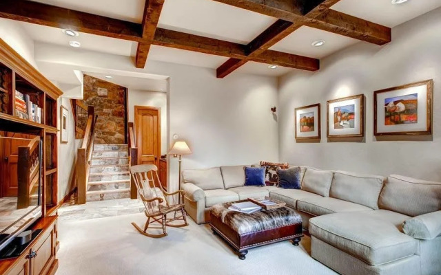 Moose Lodge Highlands Area by Pinnacle Lodging