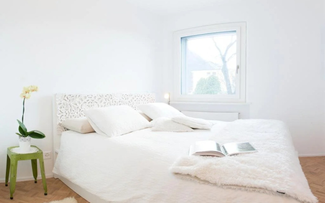 B&B Aurarossa